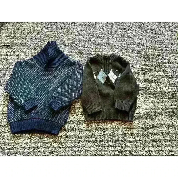 lot of 2 boys 2T Sweaters - Picture 1 of 3